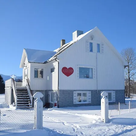 Hjerterom I Andøy * Risoyhamn